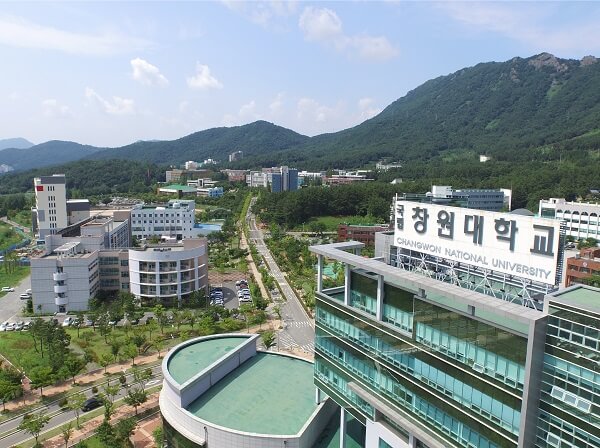 Tuyên du học sinh đại học Changwon National University